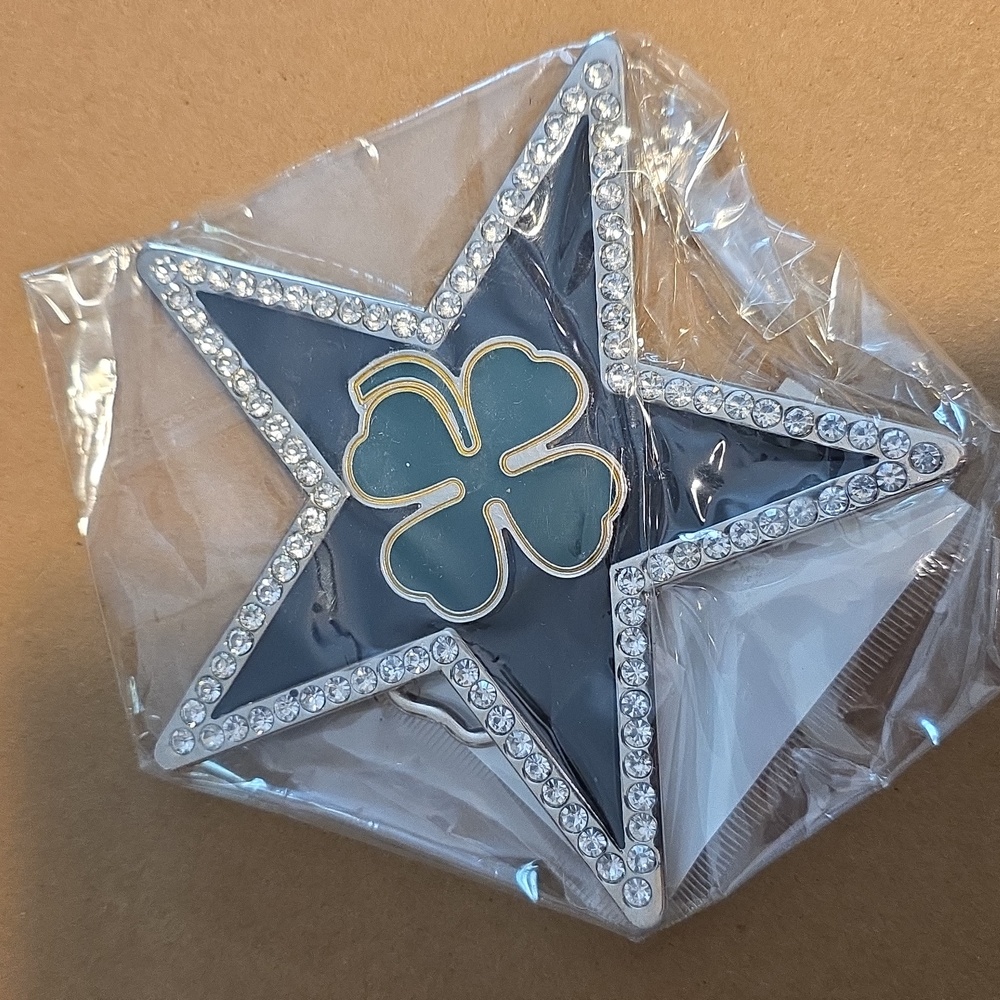Womens Belt Buckle : Star/ Clover Design